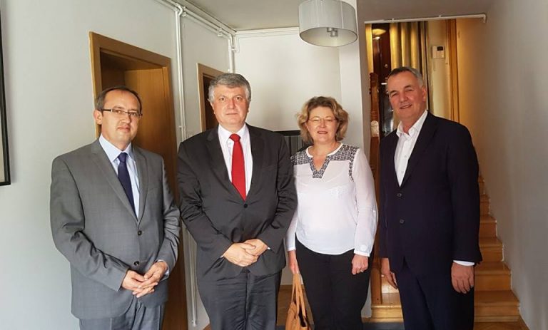 Imri Ahmeti dhe Avdullah Hoti takojnë Ambasadorin e Francës (FOTO)