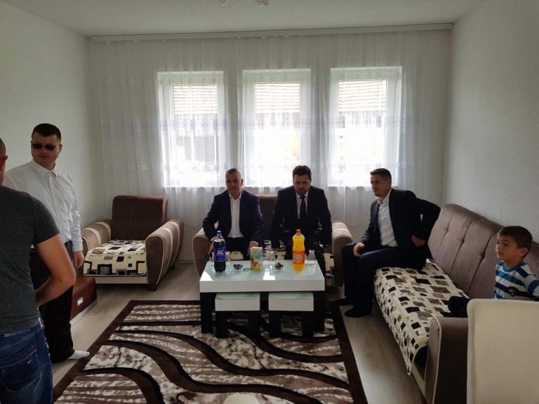 Familja e Imir Maxherit nga Fshati Kojsë bëhet me shtëpi të re