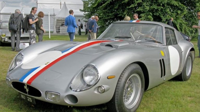 Ferrari 250 GTO shitet për çmimin rekord prej 80 milionë dollarësh (Foto)