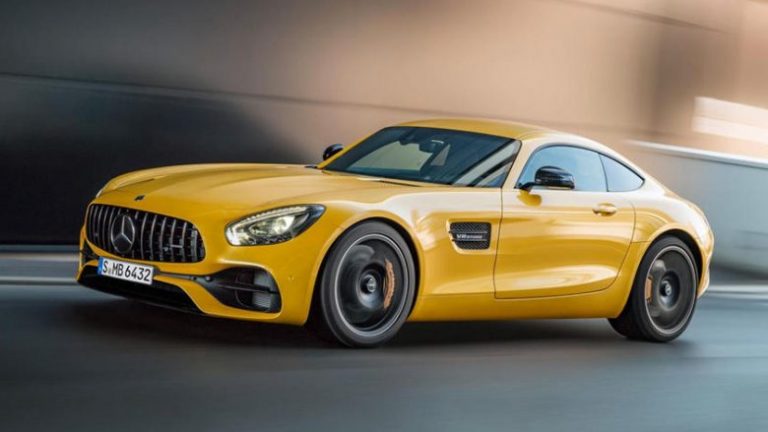Mercedes-AMG me makinë të vogël sportive, për të rivalizuar me Porsche Cayman (Foto)