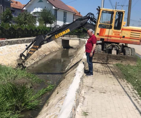 Kryetari Ahmeti në teren, do të vazhdohet me mirëmbajtjen dhe pastrimin e lumenjve edhe në Gadime, Banullë, Sllovi
