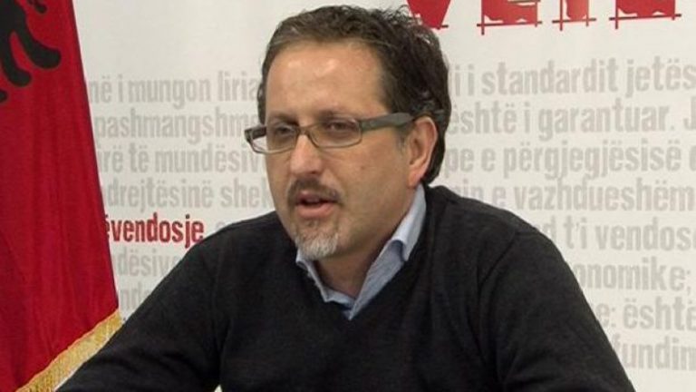 Arben Vitia zgjidhet kryetar i Vetëvendosjes në Prishtinë