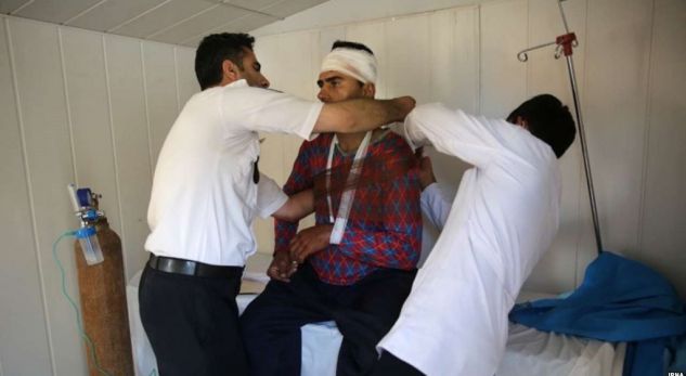 Irani goditet nga një tërmet i fuqishëm, qindra të lënduar