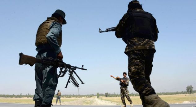 Së paku 200 militantë të ISIS-it dorëzohen në Afganistan