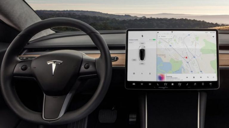 Enterieri minimalist i Tesla Model S dhe X, i njëjtë sikurse te Model 3 (Foto)