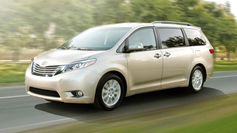 Furgoni autonom nga Toyota nis funksionin më 2021 (Foto)