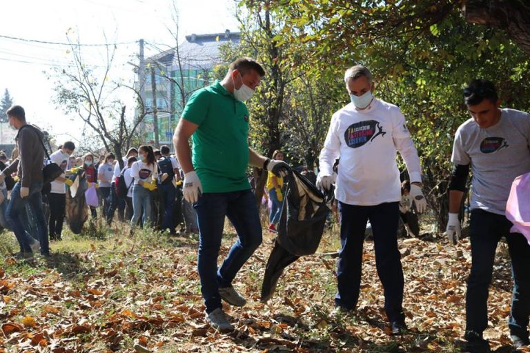 Komuna e Lipjanit që nga 15 shtatori ka vazhduar me aksione për pastrimin e mjedisit në kuadër të aktivitetet “Ta pastrojmë Kosovën”