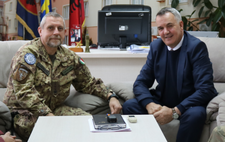 Kryetari Ahmeti ka pritur komandantin e KFOR-it, kolonel Antonello Catalano
