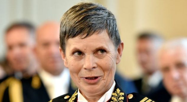 Sllovenia bëhet vendi i parë i NATO-s që udhëheqjen e ushtrisë ia beson një gruaje