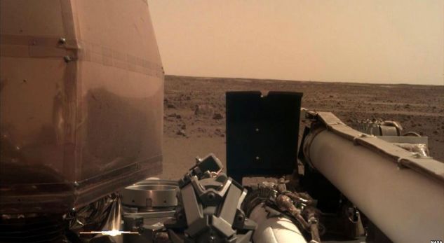 NASA regjistron tingujt e parë të erës në Mars