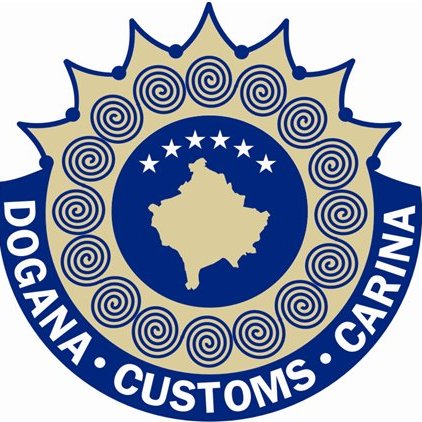 ​Punëtorët e doganës japin 20 pako dhurata për fundvit dhe 20 pako me gjëra ushqimore në Lipjan