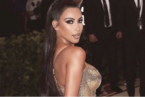 Grimi e shëndërrojnë Kim Kardashian në një kukull barbie