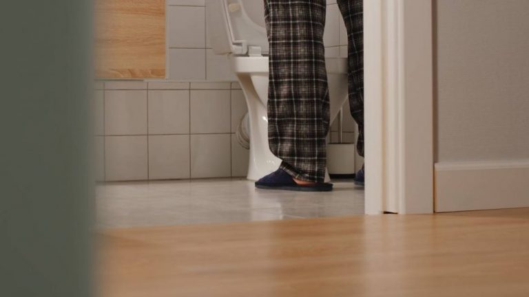 Kur urinimi i shpeshtë është shenjë alarmi?