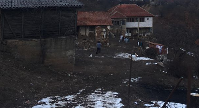 Myslimanë e katolikë në Lipjan, jetojnë në një shtëpi, shkojnë bashkë në kishë e xhami