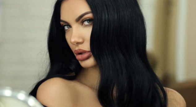 Zaimina Vasjari del pa të brendshme