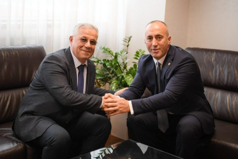 Dr. Vehbi Imeri i bashkohet partisë së Ramush Haradinajt