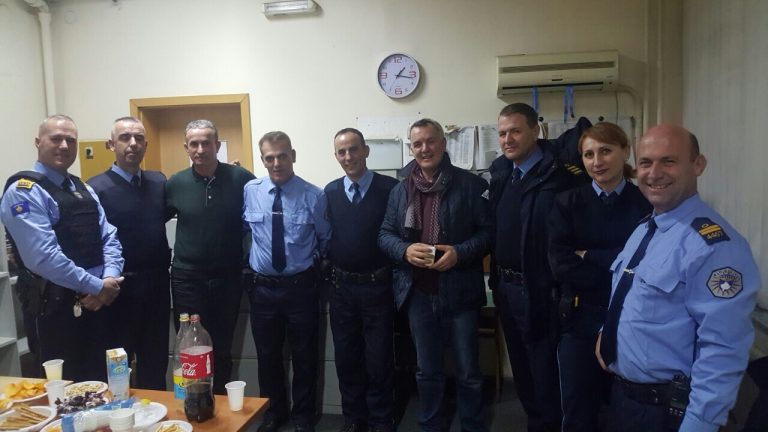 Kryetari Ahmeti pas mesnates viziton Policinë dhe Emergjencën në Lipjan