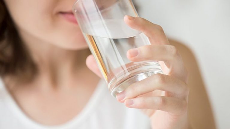 Pa antibiotikë: Zgjidhni infeksionet urinare me ndihmën e këtyre këshillave