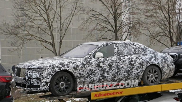 Rrolls-Royce Ghost tërësisht i ri u transportua me shtresa të mëdha kamuflazhi (Foto)