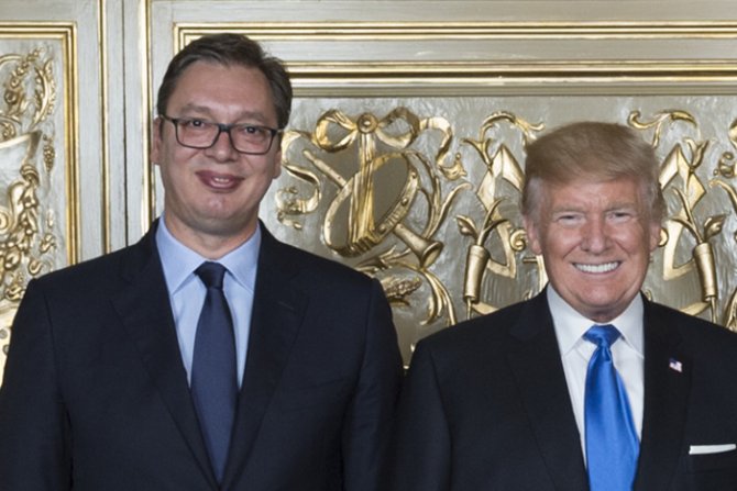 Vuçiq i shkruan letër Trump-it: Taksa është barrë dhe pengesë e pakapërcyeshme për rifillimin e dialogut