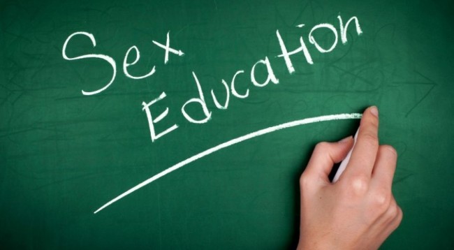 Edukimi seksual nuk ligjërohet mjaftueshëm nepër shkollat e Kosovës