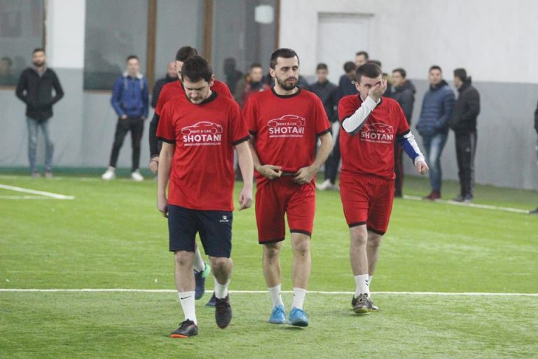 Nuk ka remontada,Rent a Car Shotani dhe Bryma Tex në finalen e madhe
