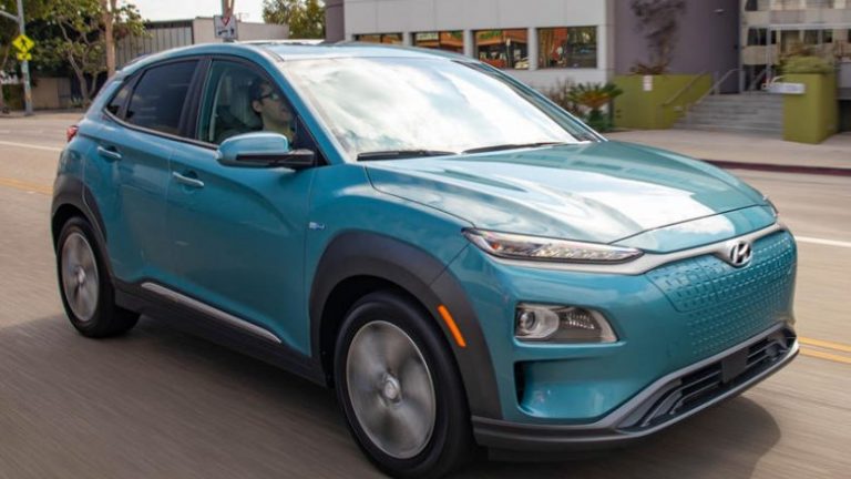 Hyundai nuk po mund t’i plotësojë kërkesat për Kona EV (Foto)