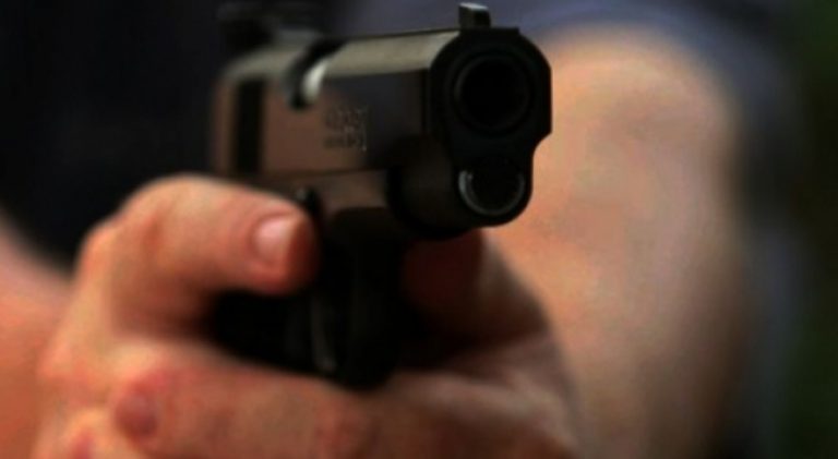 Policia jep detaje për plagosjen e mbrëmshme në Prishtinë: Kishte të shtëna me armë mes katër personave, dy janë arrestuar e dy të tjerë në arrati