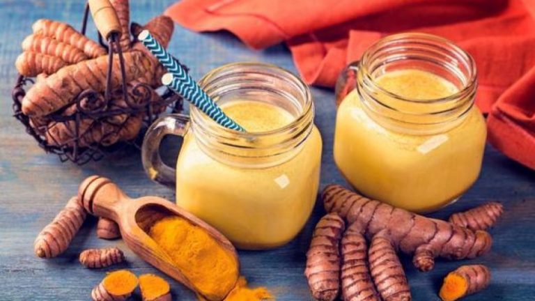 Çaji me xhenxhefil dhe shafran – pijeni para se të flini dhe asnjëherë nuk do të zgjoheni të lodhur