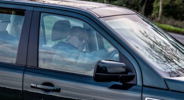 Duka i Edinburgut do ta dorëzojë lejen e vozitjes në moshën 97-vjeçare