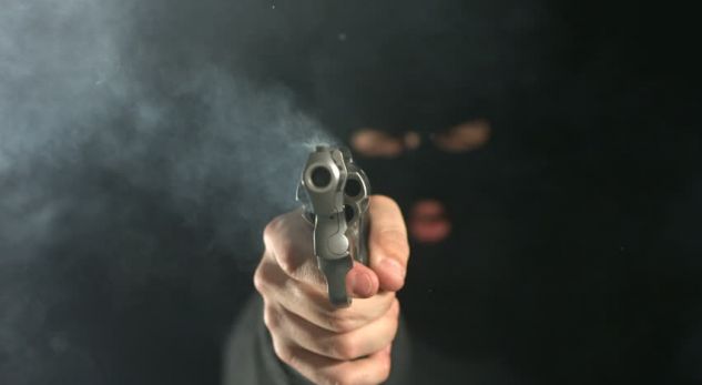 Policia çeke arreston një serb të dyshuar për vrasje me pagesë