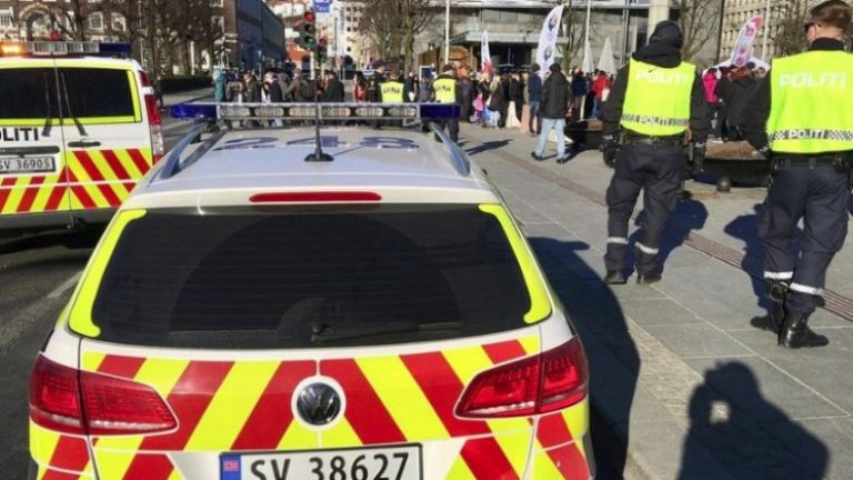 Sulm me thikë në një shkollë në Oslo të Norvegjisë, katër të lënduar