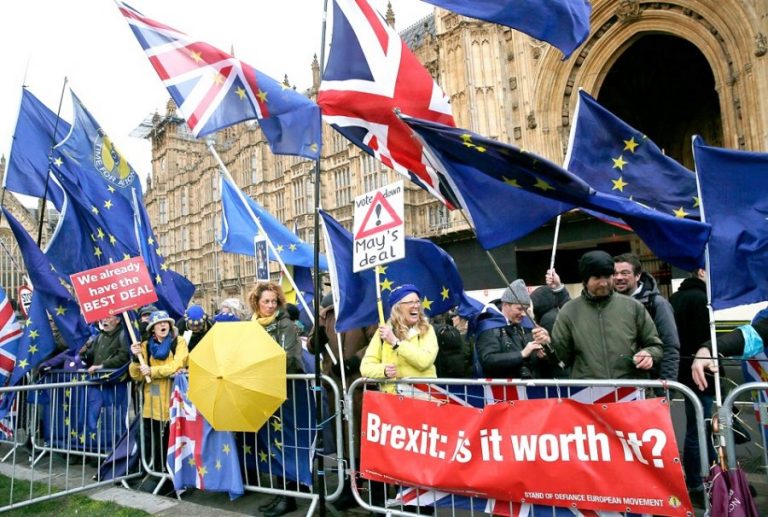Parlamenti britanik kundërshton Brexitin pa marrëveshje