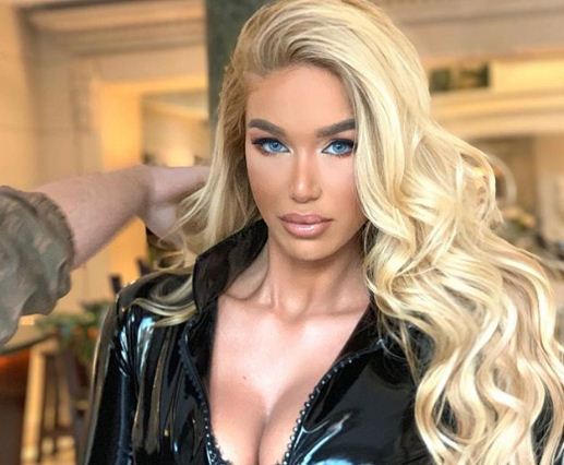 Adelina Tahiri pa grim por me efekte, kështu duket fytyra e saj