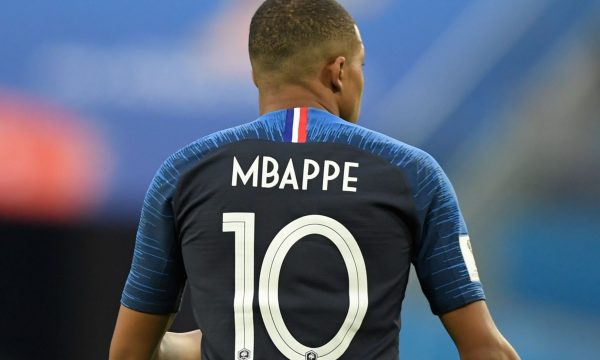 Mourinho: Atyre që duan ta blejnë Mbappe vetëm u them paçi fat