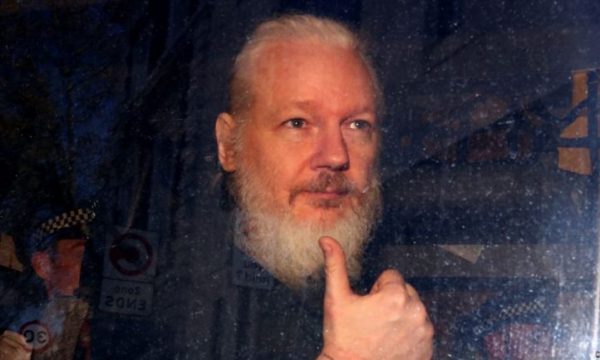 SHBA padit themeluesin e WikiLeaks, Assange për konspiracion