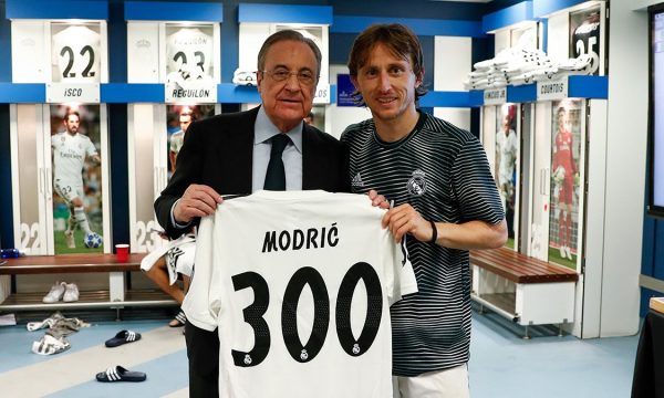 300 ndeshje me Realin, Modric dëshiron të qëndrojë në “Bernabeu”