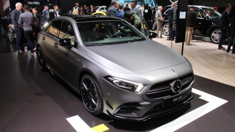 Mercedes prezanton modelin A35 AMG (Foto)