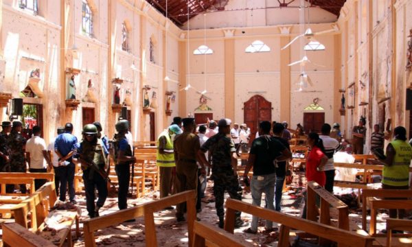 Rrëfimet e të mbijetuarve nga sulmet në Sri Lanka