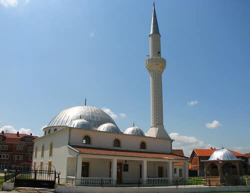 Kryetari Ahmeti uron të gjithë qytetarët e Lipjanit për muajin e Ramazanit