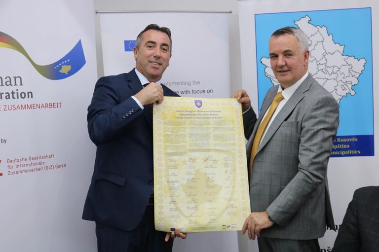 Kryetari i Komunës Imri Ahmeti pranoi kartën e Energjisë Efiqiente për Komunën e Lipjanit