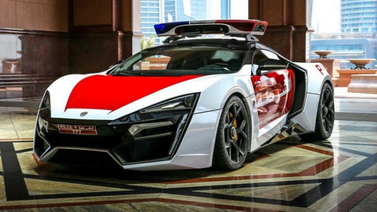 Forca speciale policore në Abu Dhabi pajiset me hiper-makinën e 3.4 milionë dollarëve (Video)