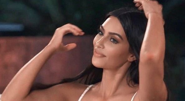 Kim Kardashian detyrohet ta fshijë fotografinë e fëmijës