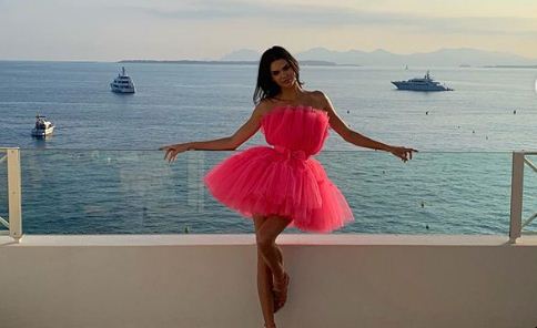 Kendall Jenner një mbretëreshë e festivalit të Kanës!
