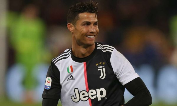 Allegri e krahason Ronaldon me Ibran: Ai argëtohet kur fiton