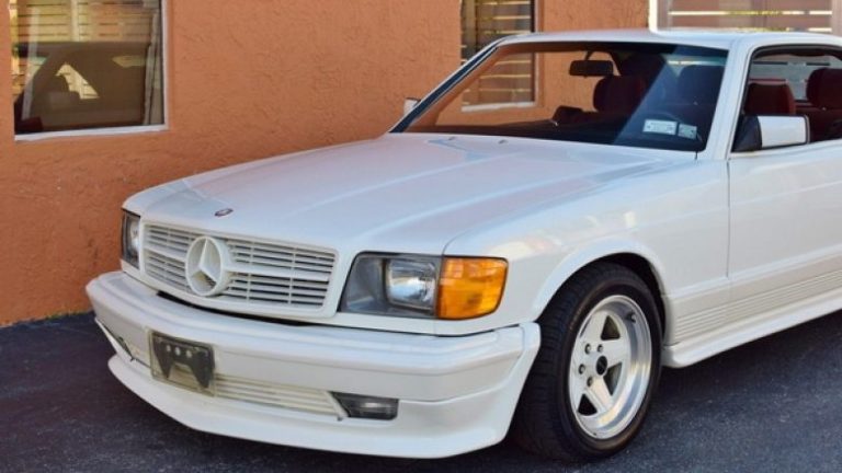 I prodhuar në vitin 1985, por çmimin e ka 57 mijë dollarë – fotografitë e tregojnë se pse është kaq i shtrenjtë ky Mercedes (Foto)