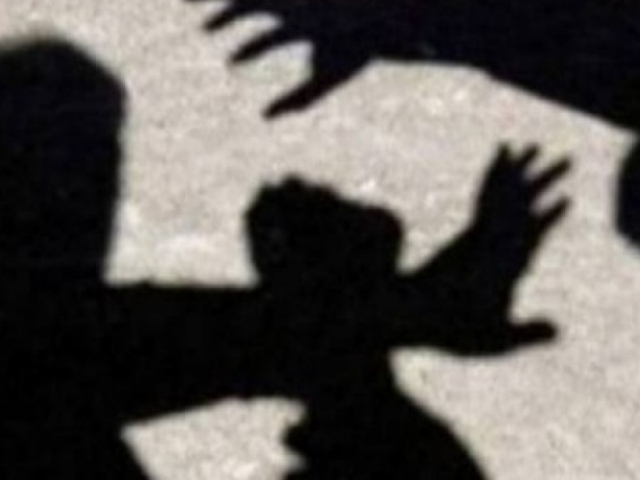 E rëndë në Prishtinë, djali rrah babanë