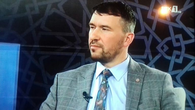 Hoxhë Skender Mehmeti uron qytetarët për Fiter Bajram
