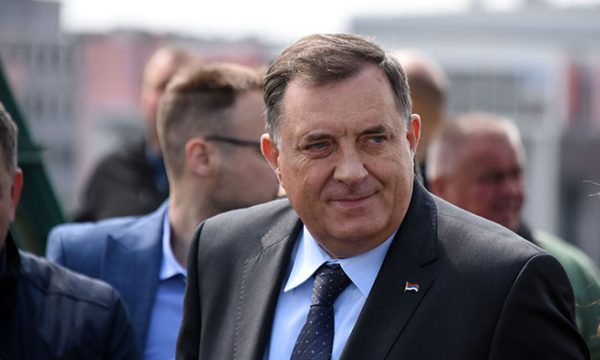 Dodik: E pamundur të zgjidhen ndaras çështja e Republikës Sërpska dhe e Kosovës