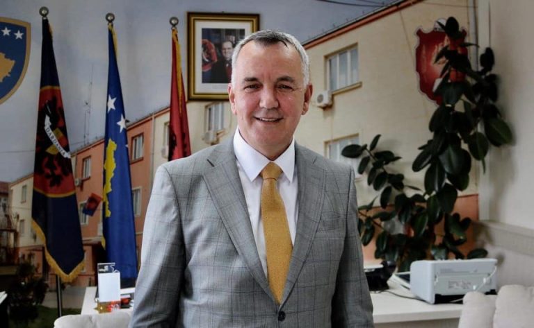 Kryetari Imri Ahmeti, uron qytetarët me rastin e festës së Fitër Bajramit
